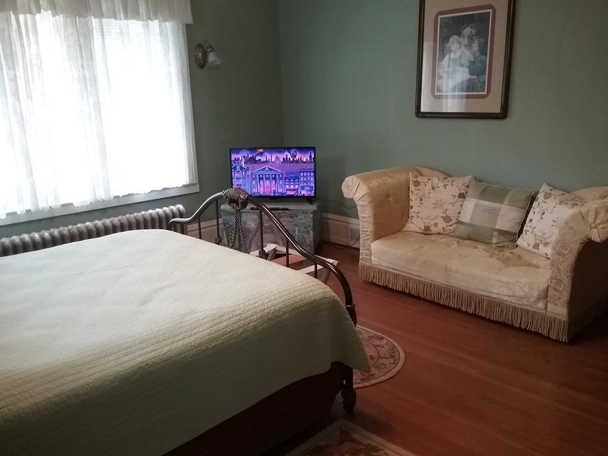 Hanover House Bed And Breakfast Niagara Falls Esterno foto
