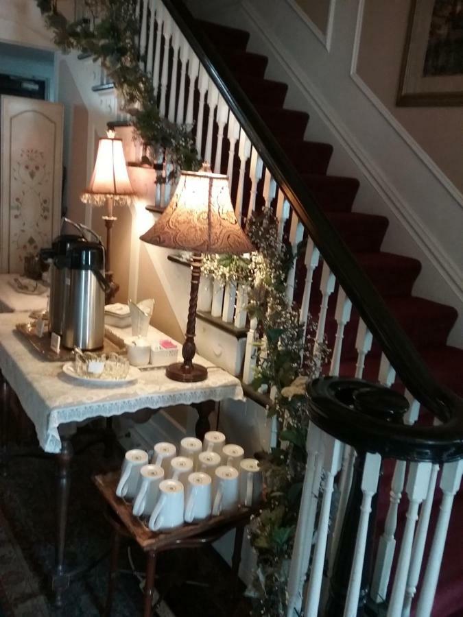 Hanover House Bed And Breakfast Niagara Falls Esterno foto