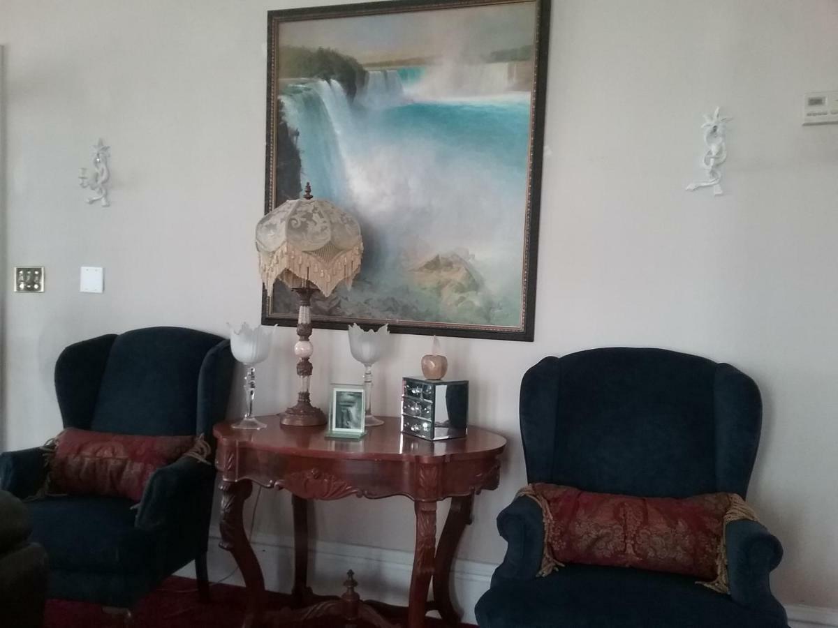 Hanover House Bed And Breakfast Niagara Falls Esterno foto